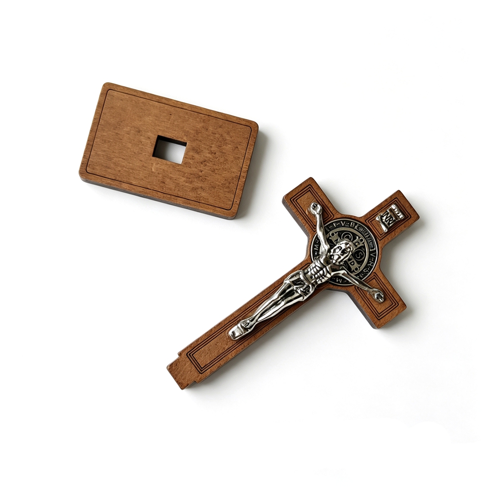 St Benedict Standing Crucifix  - Home Textiles Products 评论和价格